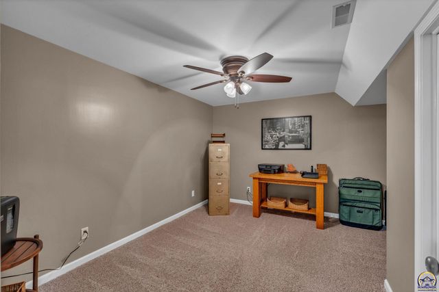 721 NW 62nd St, Topeka, KS 66617