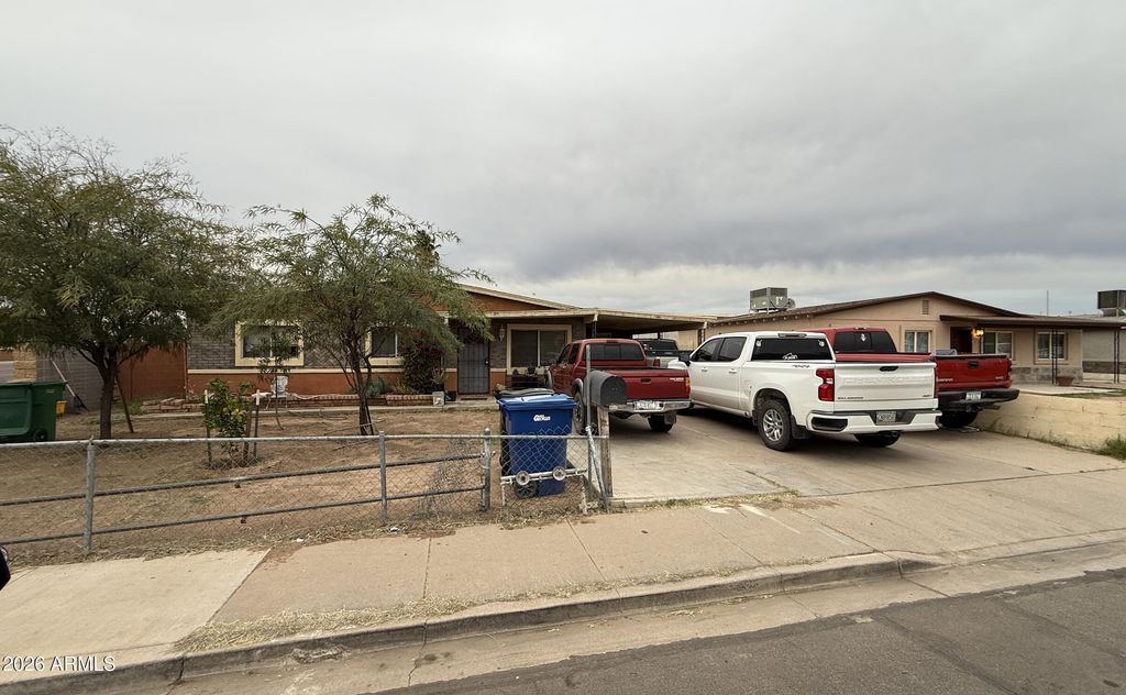 408 E GARNET Avenue, Mesa, AZ 85204