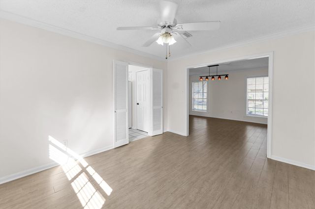 19535 Enchanted Oaks Drive, Spring, TX 77388