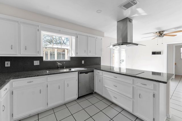 19535 Enchanted Oaks Drive, Spring, TX 77388