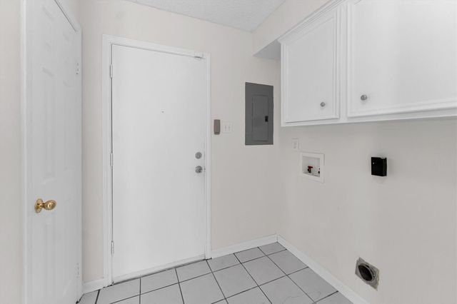 19535 Enchanted Oaks Drive, Spring, TX 77388