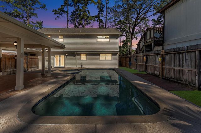 19535 Enchanted Oaks Drive, Spring, TX 77388