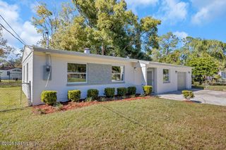 6226 W PENNANT Drive W, Jacksonville, FL 32244