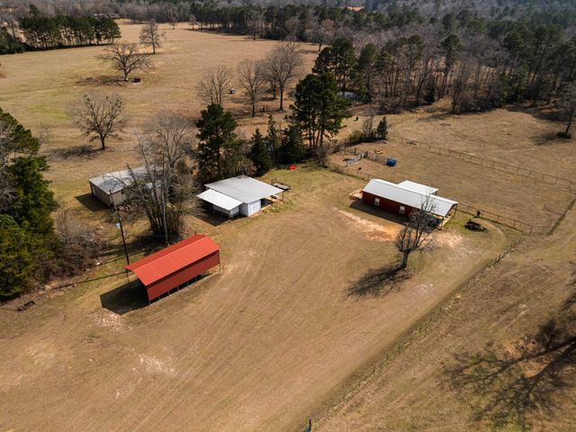 536 E Prospect Rd, Jefferson, TX 75657