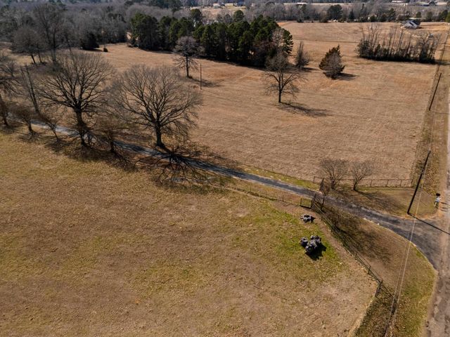 536 E Prospect Rd, Jefferson, TX 75657