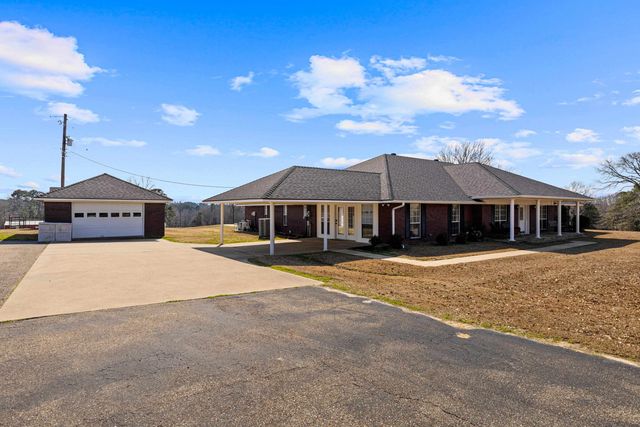 536 E Prospect Rd, Jefferson, TX 75657