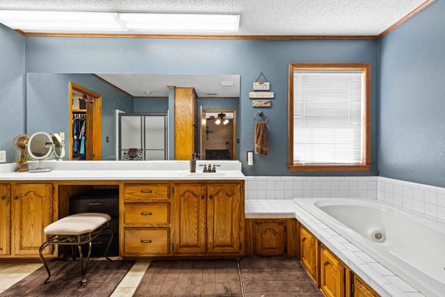 536 E Prospect Rd, Jefferson, TX 75657