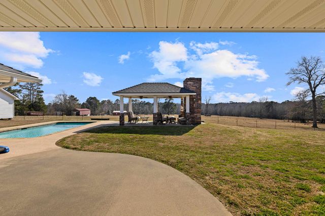 536 E Prospect Rd, Jefferson, TX 75657