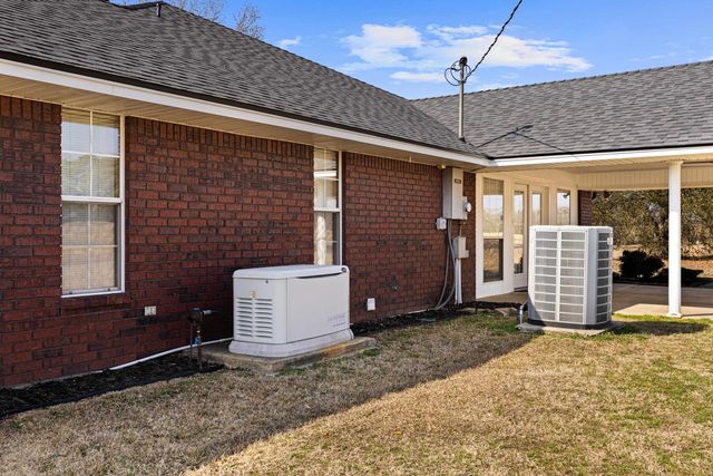 536 E Prospect Rd, Jefferson, TX 75657