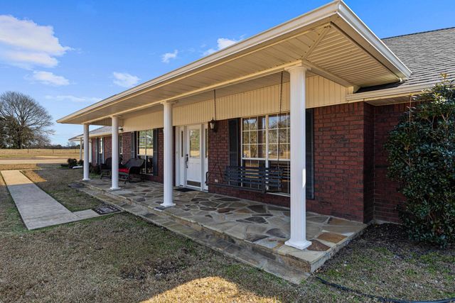 536 E Prospect Rd, Jefferson, TX 75657