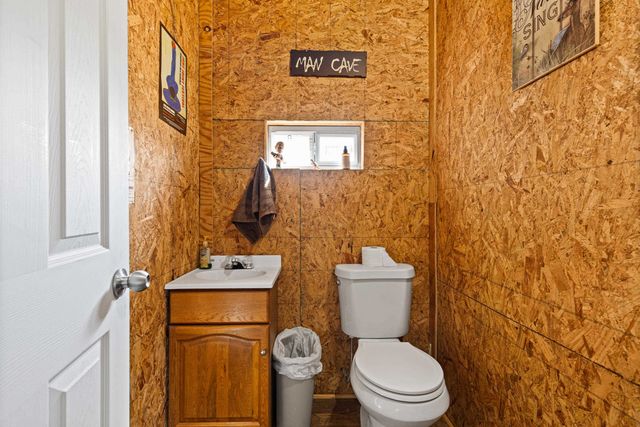 536 E Prospect Rd, Jefferson, TX 75657