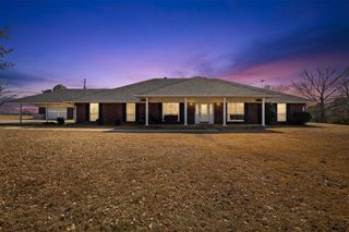 536 E Prospect Rd, Jefferson, TX 75657