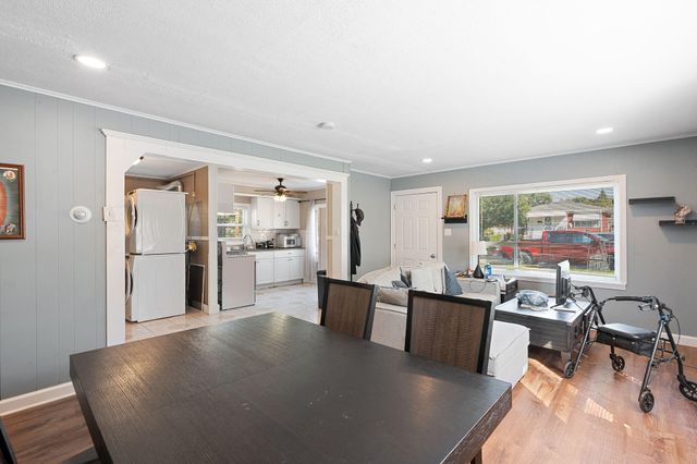 3946 Henry Avenue, Hammond, IN 46327