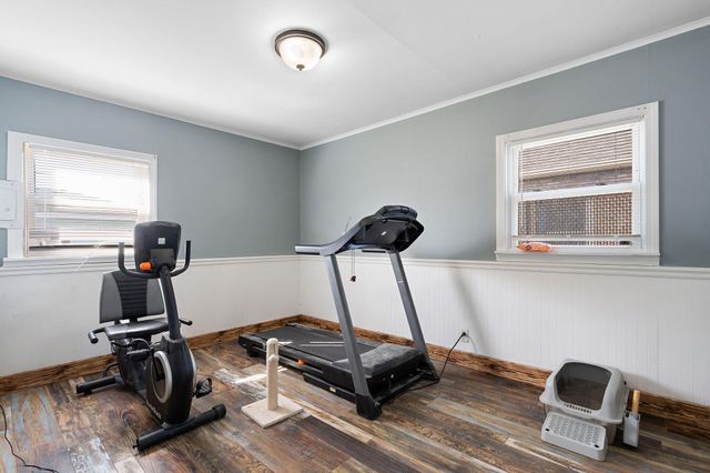 3946 Henry Avenue, Hammond, IN 46327