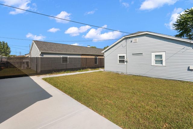 3946 Henry Avenue, Hammond, IN 46327