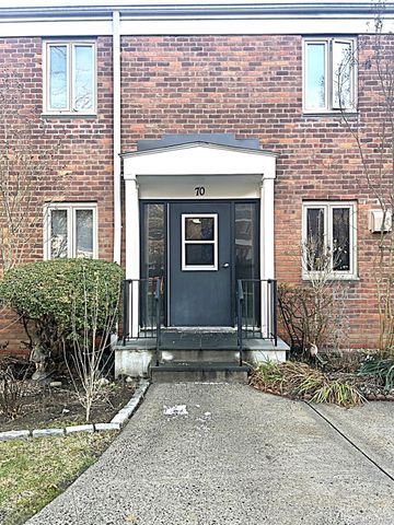 70 Lawrence Court B, White Plains, NY 10603