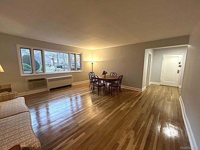 70 Lawrence Court B, White Plains, NY 10603