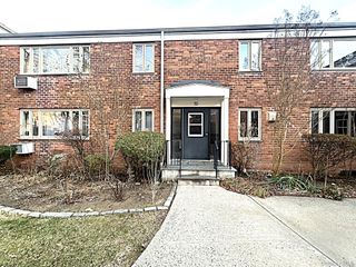 70 Lawrence Court B, White Plains, NY 10603