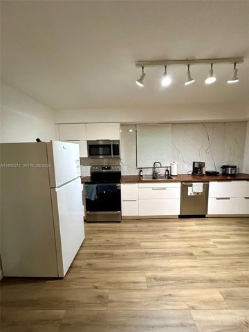 2631 S Roosevelt St, Hollywood, FL 33020