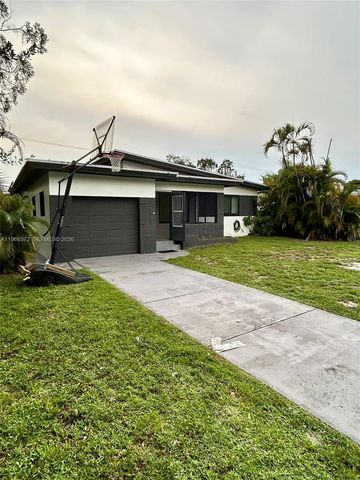 2631 S Roosevelt St, Hollywood, FL 33020