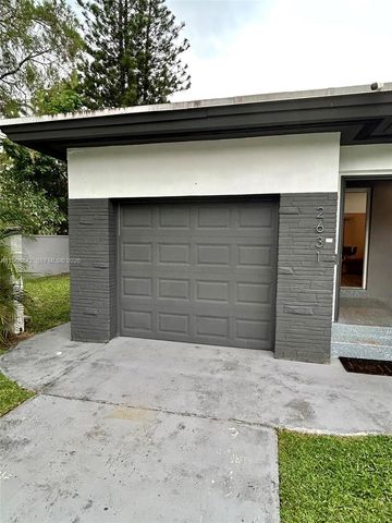 2631 S Roosevelt St, Hollywood, FL 33020