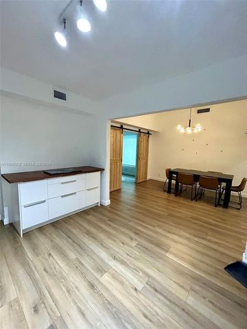 2631 S Roosevelt St, Hollywood, FL 33020