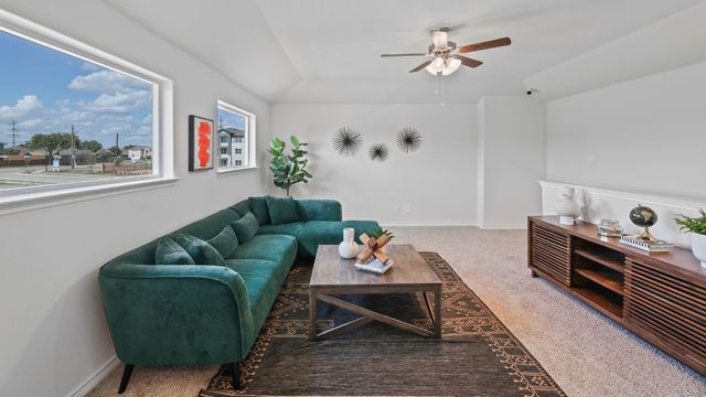 3690 Loft Lane, Grand Prairie, TX 75052