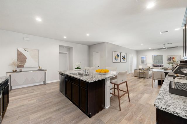 958 Autumn Flats Way, Rosharon, TX 77583