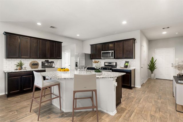 958 Autumn Flats Way, Rosharon, TX 77583