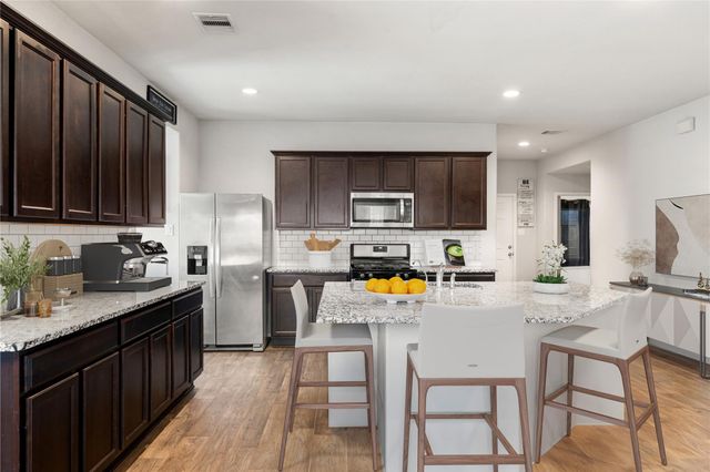 958 Autumn Flats Way, Rosharon, TX 77583