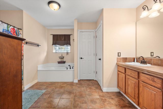 7811 E Fm 917, Alvarado, TX 76009