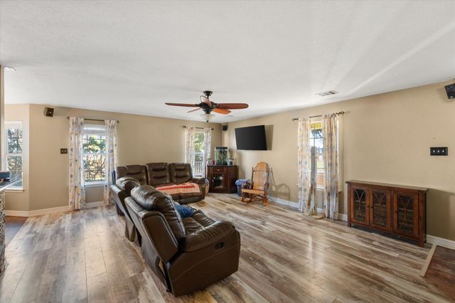 7811 E Fm 917, Alvarado, TX 76009