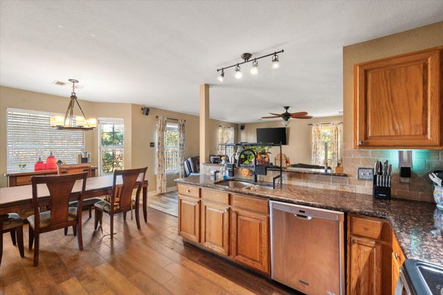 7811 E Fm 917, Alvarado, TX 76009