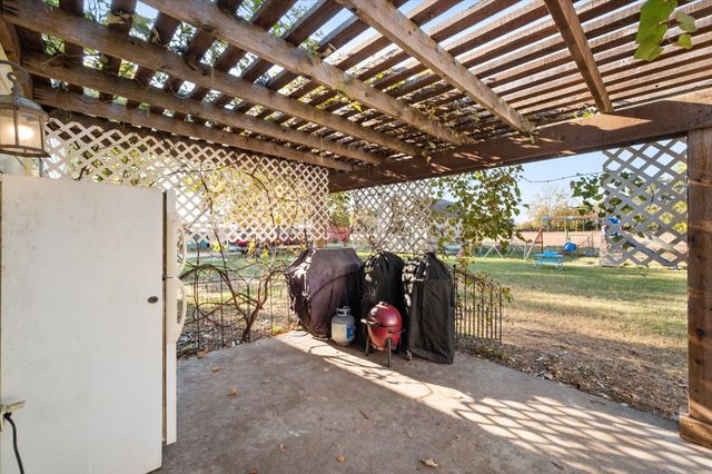 7811 E Fm 917, Alvarado, TX 76009