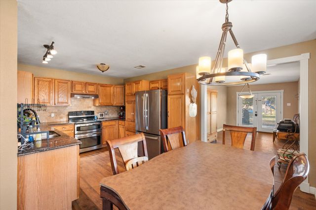 7811 E Fm 917, Alvarado, TX 76009