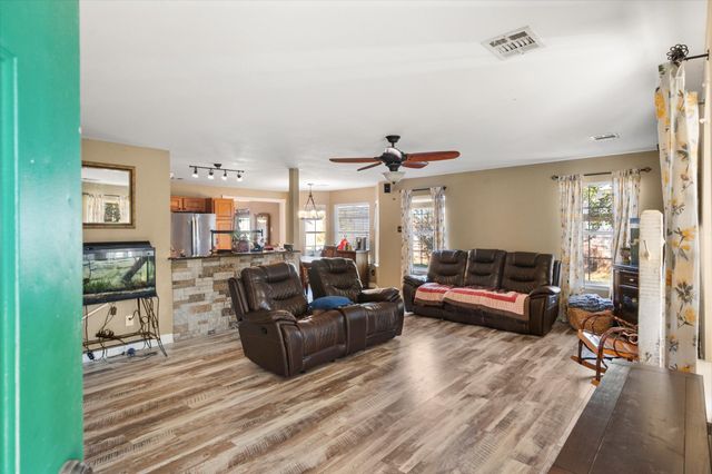 7811 E Fm 917, Alvarado, TX 76009