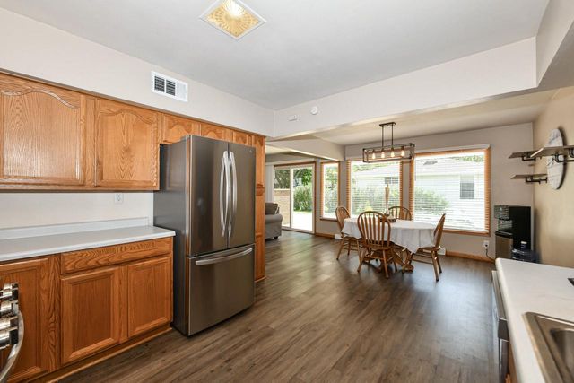 955 Garvens AVENUE, Brookfield, WI 53005