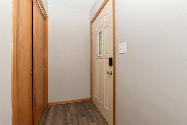 955 Garvens AVENUE, Brookfield, WI 53005