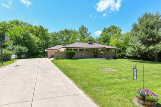 955 Garvens AVENUE, Brookfield, WI 53005