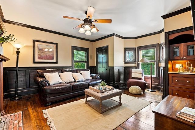61 Lowell St, Reading, MA 01867