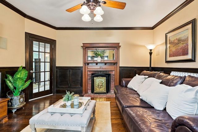 61 Lowell St, Reading, MA 01867
