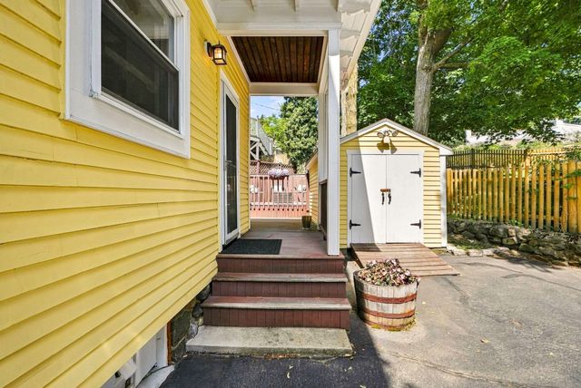61 Lowell St, Reading, MA 01867