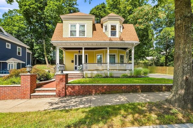61 Lowell St, Reading, MA 01867