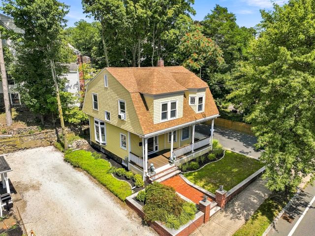 61 Lowell St, Reading, MA 01867