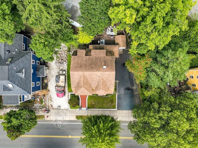61 Lowell St, Reading, MA 01867