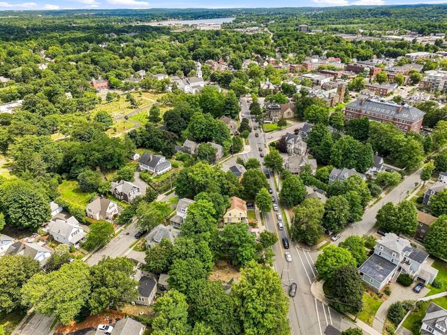 61 Lowell St, Reading, MA 01867