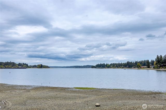1536 Shorewood Drive, Bremerton, WA 98312