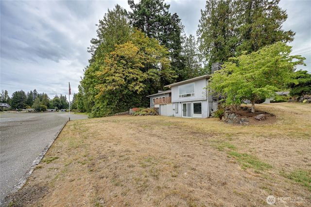 1536 Shorewood Drive, Bremerton, WA 98312