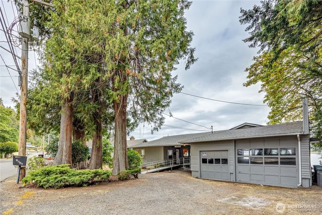 1536 Shorewood Drive, Bremerton, WA 98312