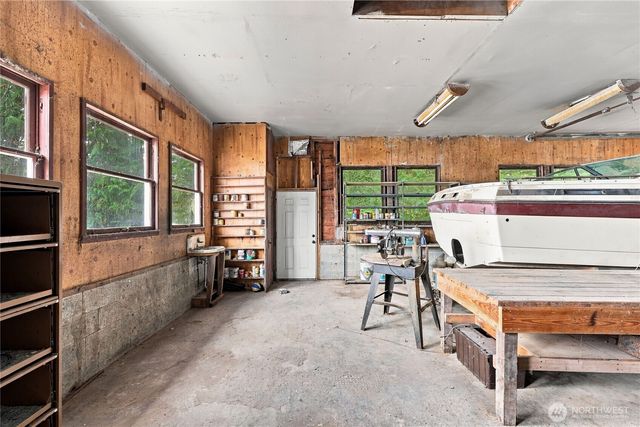 1536 Shorewood Drive, Bremerton, WA 98312